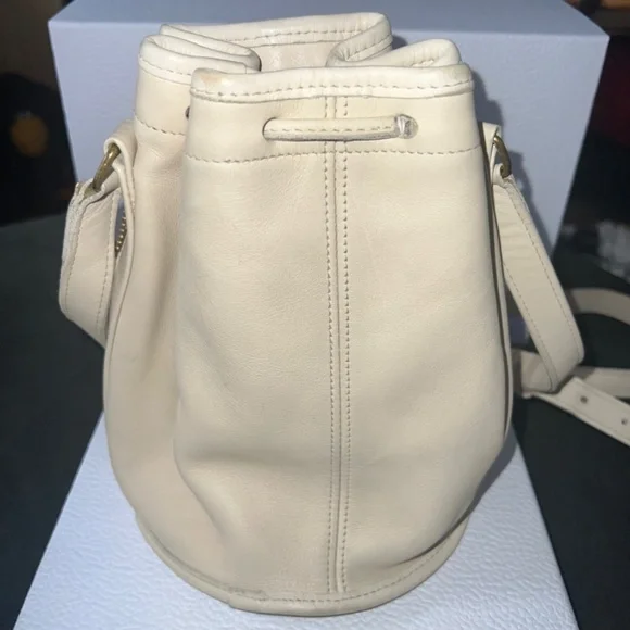 Vintage Coach Pocket Drawstring 4020 Crossbody Bag Bone Pre 94 USA - Picture 2 of 12